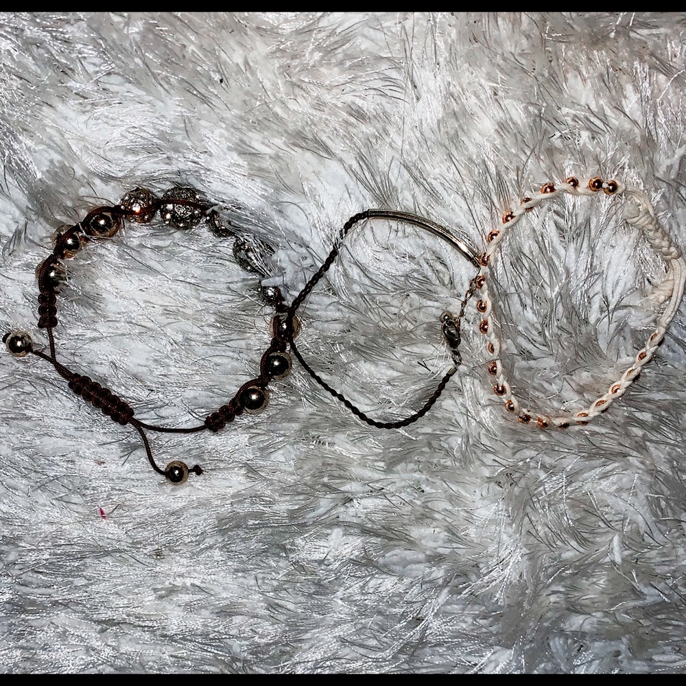 ❤️**BUNDLE OF 3 BRACELETS**